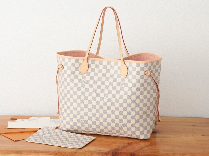 LV Shopping Bags